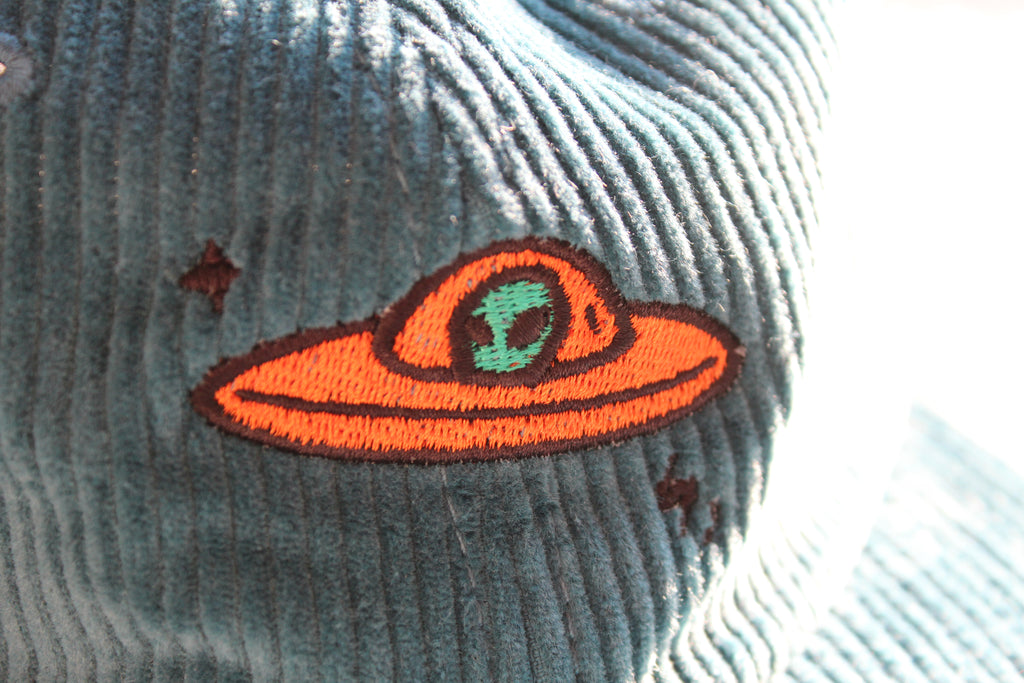 Abducted cotton cord cap product photo